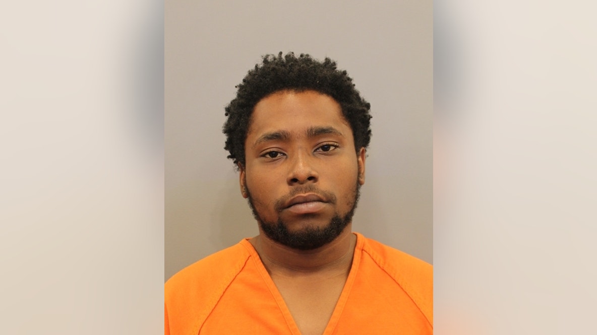 Suspect charged with murder in deadly shooting outside SE Houston gas station