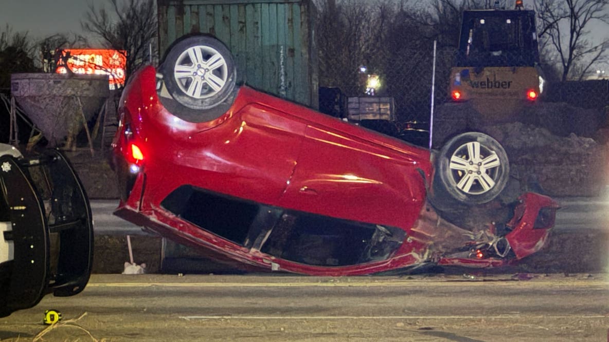 NW Harris County: 8-year-old killed, 2 people injured after car crashes into construction zone