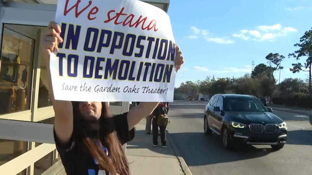 Neighbors rally to save Garden Oaks Theater, push for protections as future remains uncertain