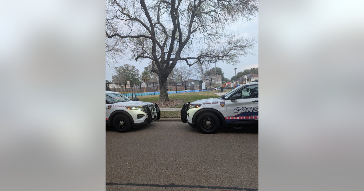 Shootout at north Harris County neighborhood sends 3 to hospital | FOX ...