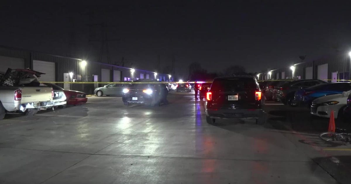 Man found shot, killed outside Alief businesses