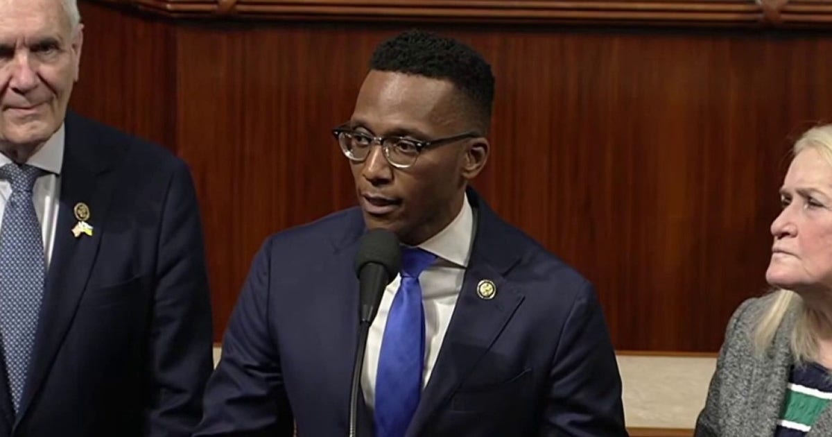 Christian Menefee sworn in Monday to represent Texas' 18th Congressional District