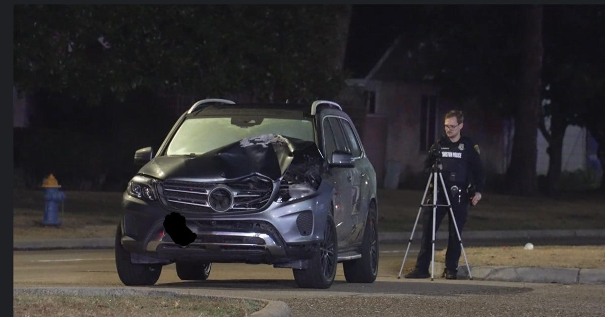 Woman dies in crash involving electric bike in north Houston