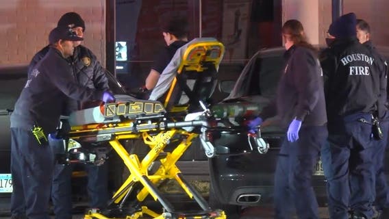 Teen girl among 2 shot during altercation outside Houston club