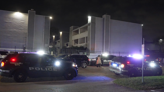 1 dead after shooting at Memorial apartment, possible victim left at ER