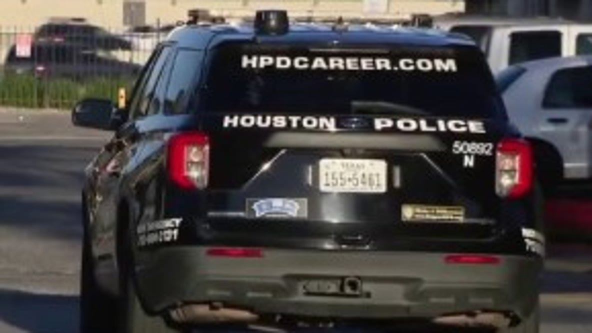 High school student shot near Benbrook Elementary School while getting off bus in Northwest Houston