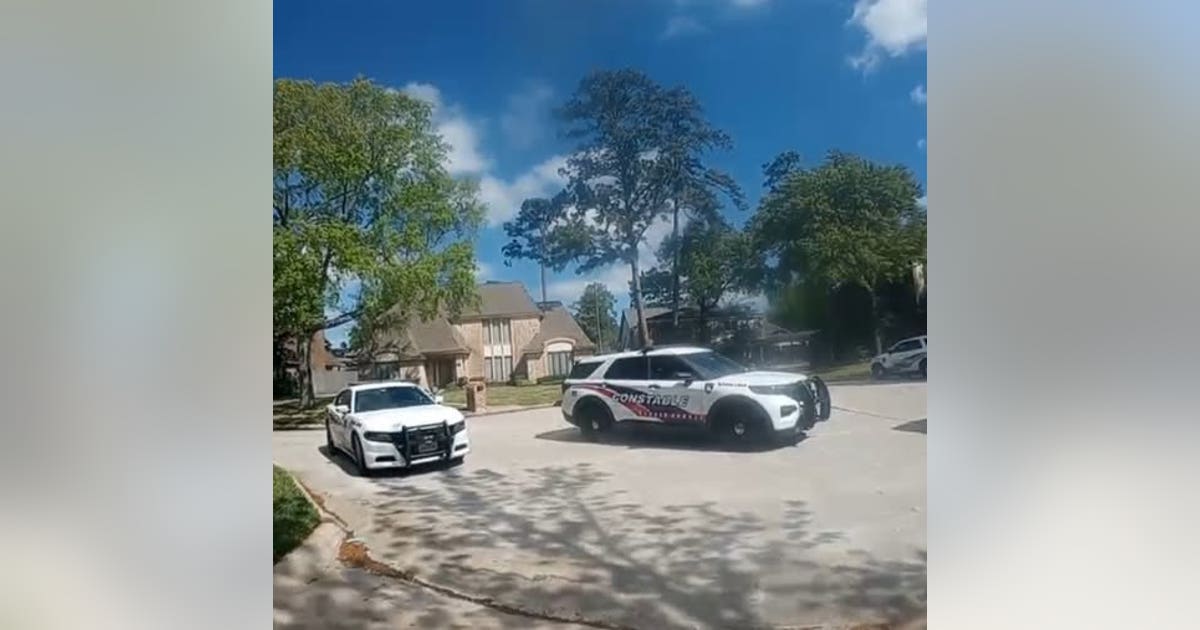 Man stabbed in NW Harris County, flown to hospital