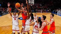 Illinois stuns Houston 65-55 in Sweet 16, faces Iowa in South Region Final