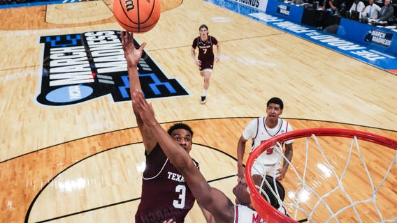 Houston Cougars advance in NCAA tournament in win against Texas A&M