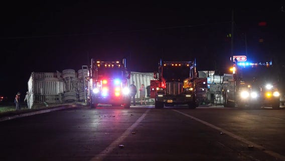 18-wheeler carrying groceries overturns on Highway 288, shuts down lanes