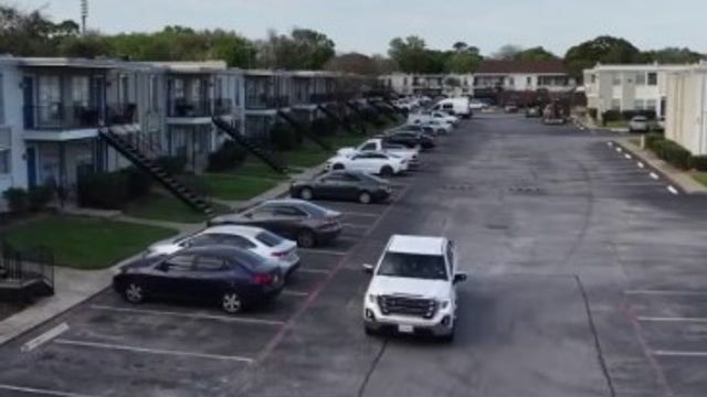 Baytown apartment residents say days-long power outage has left them scrambling for answers