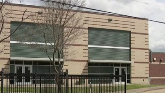 Houston parents frustrated about air conditioning issues at Neff Elementary