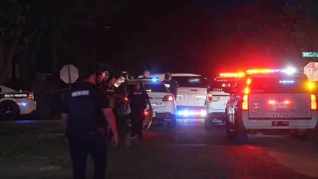 South Houston shooting leaves suspect dead, officer injured near 6th Street