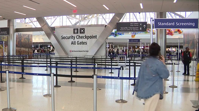 Houston airport TSA wait times: Check IAH, Hobby wait time today, March 30