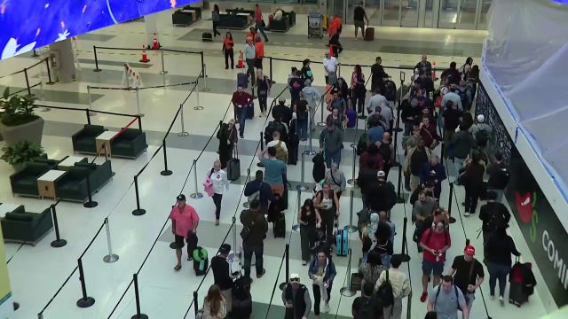 Houston airport TSA wait times: Check IAH, Hobby wait time today, March 27