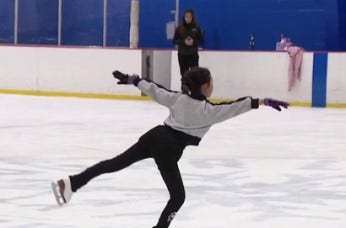 Memorial City ice rink closing, displacing hockey players, figure skaters, and families