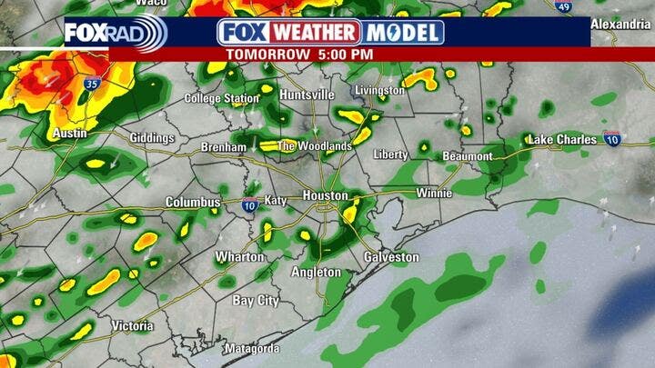 Houston weather: Warm Friday, then heavy weekend rain