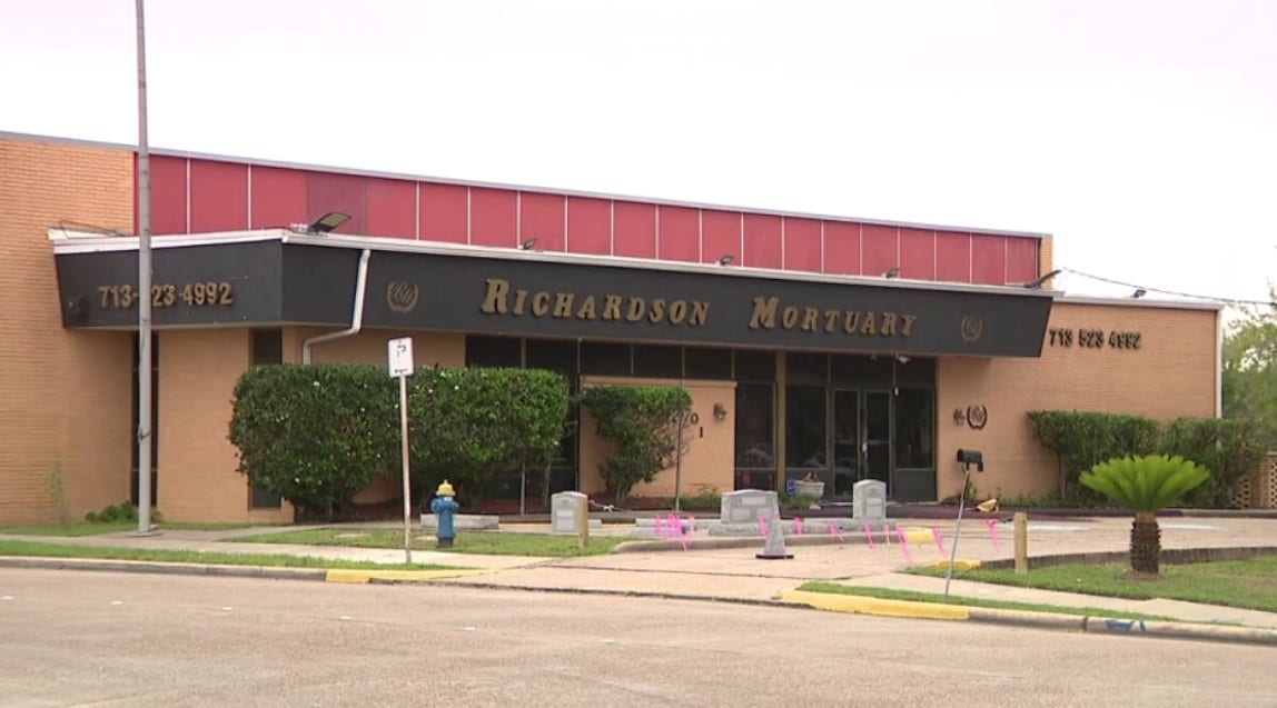 Charges dismissed against Richardson Mortuary director