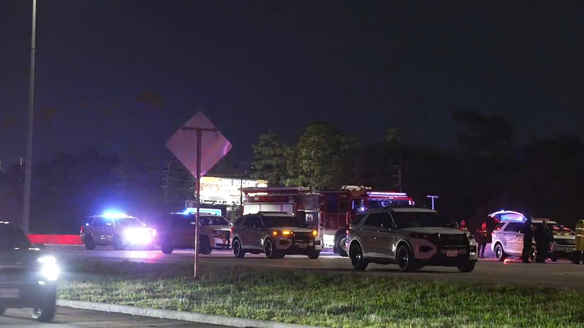 North Freeway crash: Pedestrian killed in hit-and-run, lanes back open