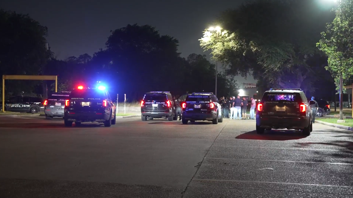 North Houston: 3 arrested after shooting involving woman's current, ex-boyfriend