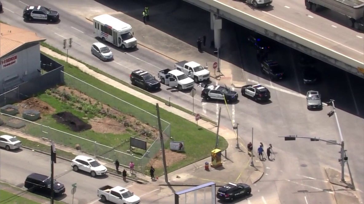 Gulf Freeway shooting: One person shot, hospitalized near Telephone Road