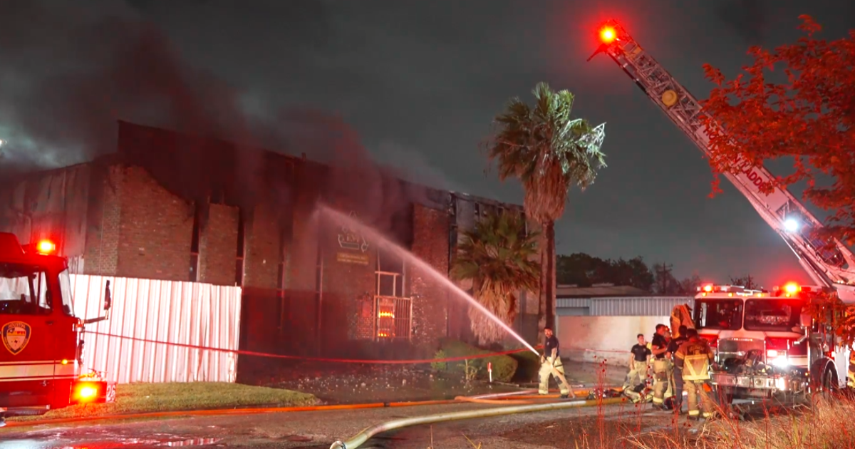 Computer recycling facility catches fire in southeast Houston | FOX 26 ...