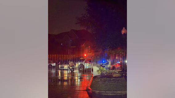 2 women found shot at north Harris County apartment complex; 1 dies at hospital