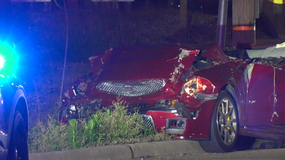 Houston police investigate fatal crash involving 1 car, 2 semi-trucks