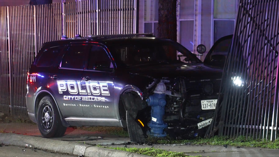 Bellaire PD vehicle crashes after chase ends near Third Ward area