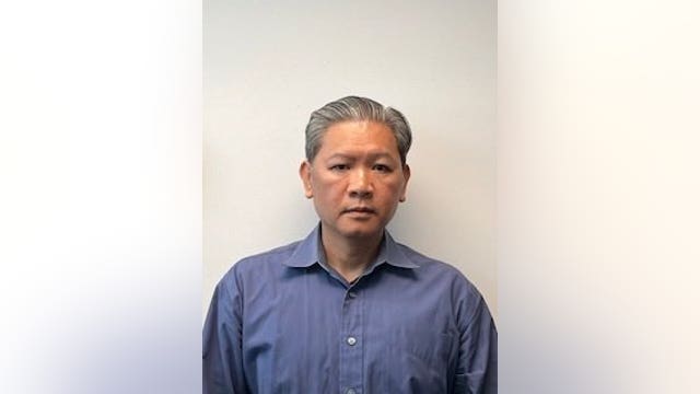 Houston police lieutenant accused of soliciting minor online