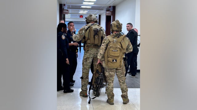 SWAT team called for person at Harris County courthouse