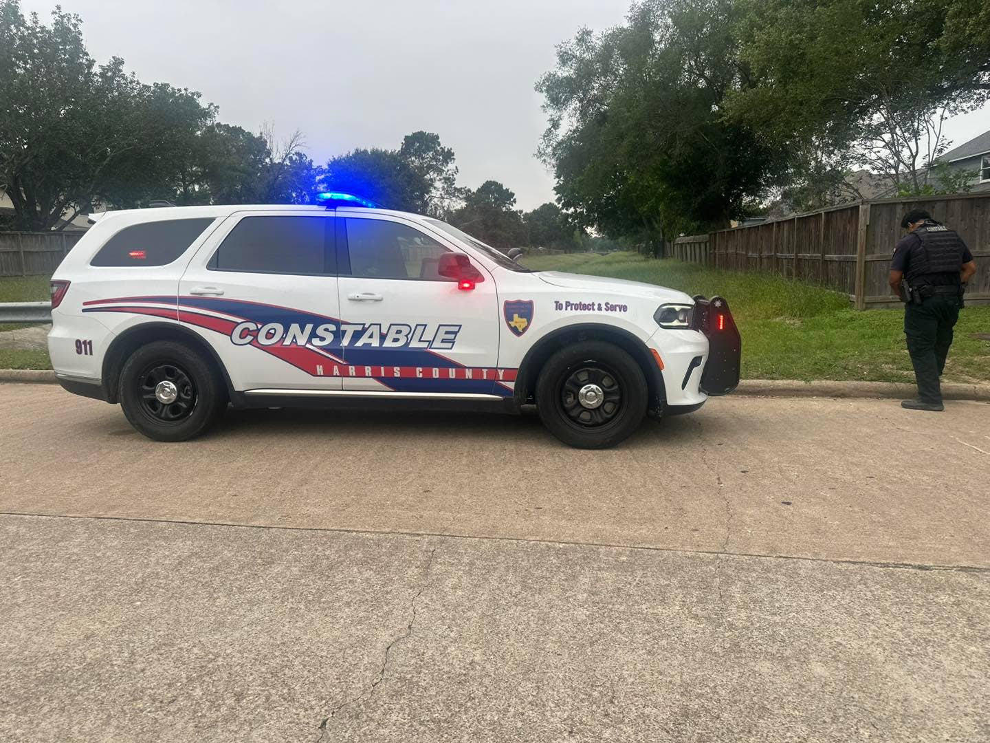 Body found in ditch in northwest Harris County neighborhood