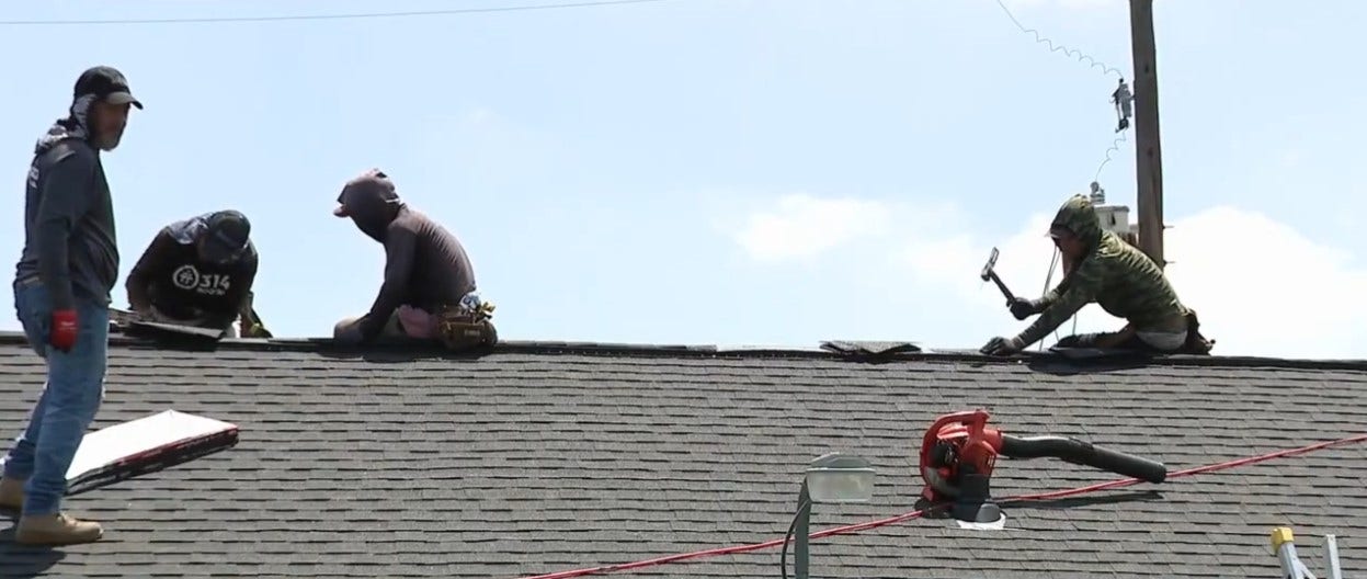 Houston senior receives new roof thanks to nonprofit, roofing company