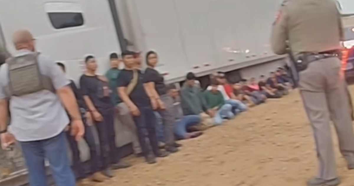 Texas DPS arrests driver after 20 migrants discovered inside semi on I-35