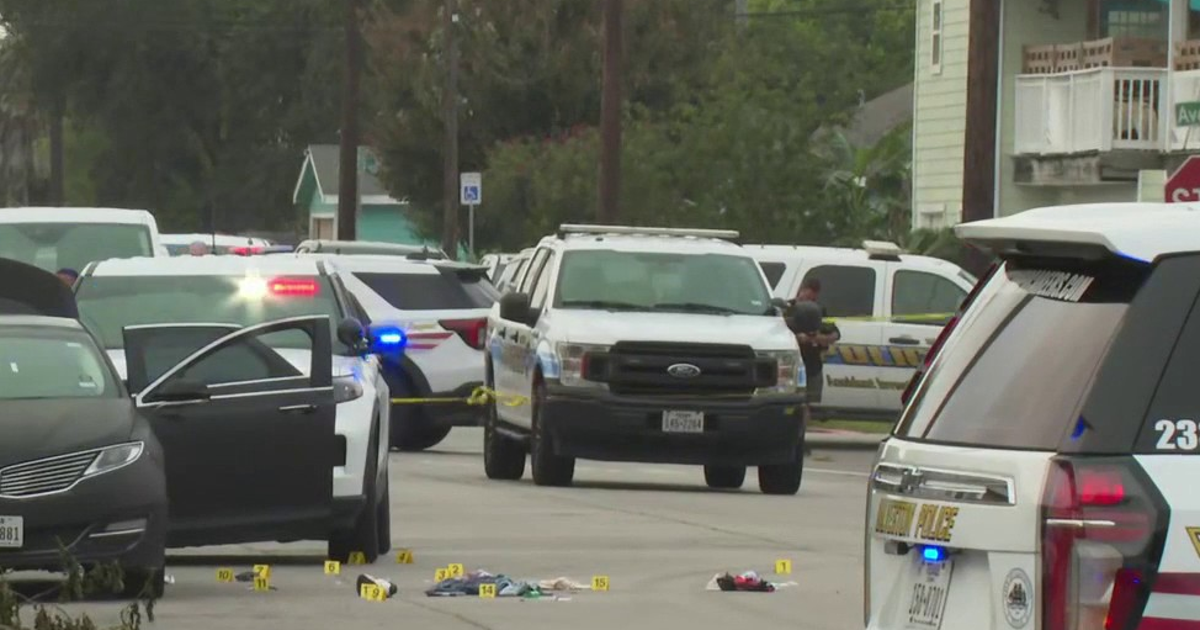 Galveston officer in deadly 55th Street shooting involved in 2 past shootings, chief says