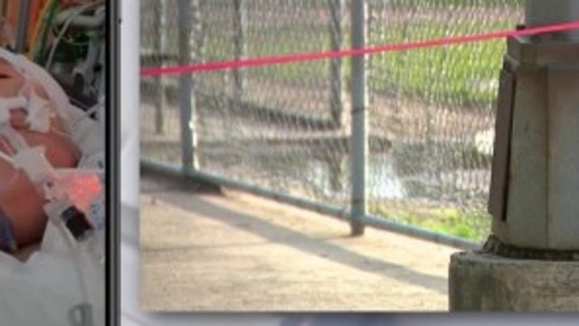 14-year-old boy hospitalized after being shocked by light pole at SE Houston park