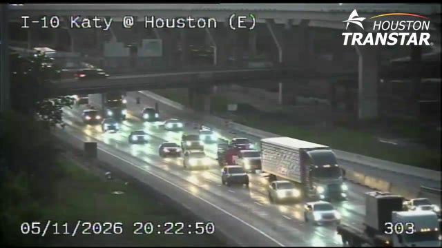 Katy Freeway at Houston Avenue reopens after an oversize load struck bridge