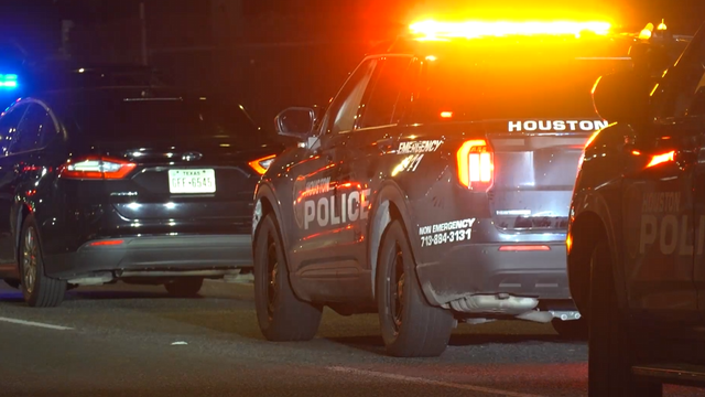 Houston homicide detectives investigating suspicious death near downtown Houston