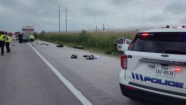 Sabine Pass crash: At least 4 people killed after van crashes into Hotard bus on Highway 87