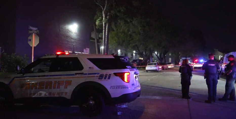 Imperial Valley Drive shooting: Man killed at north Harris County apartment