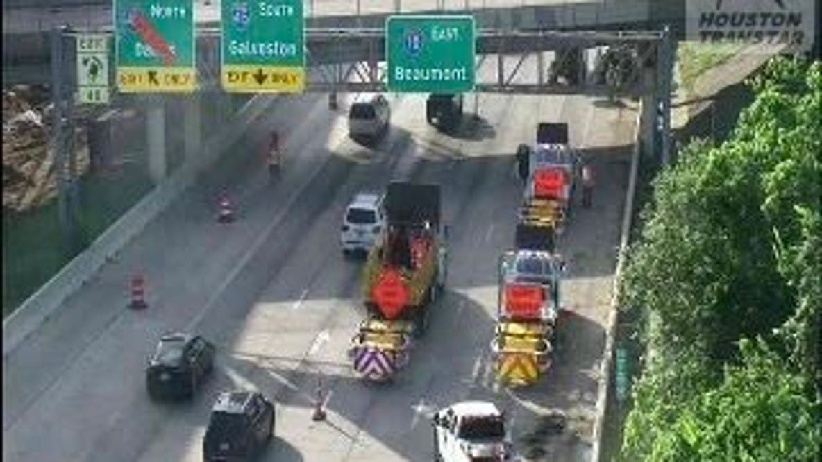 I-10 remains partially close after (another) Houston Avenue bridge strike