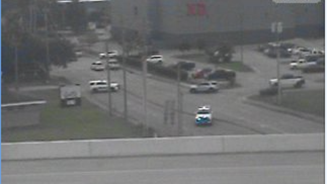 1 dead, 3 injured in Pasadena crash on Beltway 8 Service Road