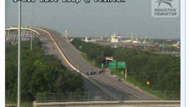 One dead in late-night two-vehicle crash on I-610 East Loop near Port of Houston