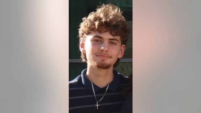 Coast Guard, Texas EquuSearch seek missing teen after rafting incident in Galveston Bay
