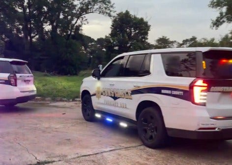 Harris County: Woman exercise-walking attacked, fought off man along White Oak Bayou