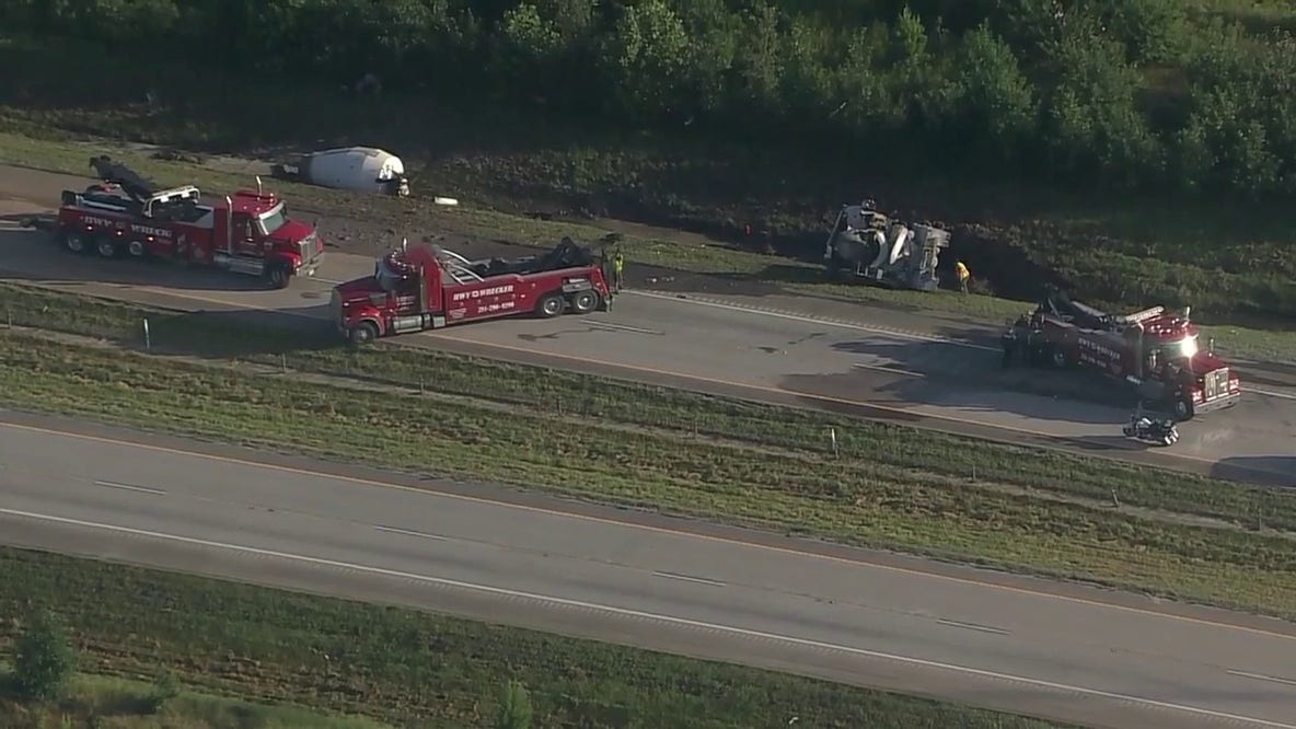 Houston traffic: SH-99 at Cypress Rosehill lanes closed due to heavy truck accident