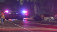 Houston crash: 1 dead after head-on crash between truck, sedan on Tidwell Road