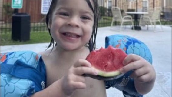 Father saves 3-year-old son from deadly Spring apartment fire; boy suffers burns to 95% of his body