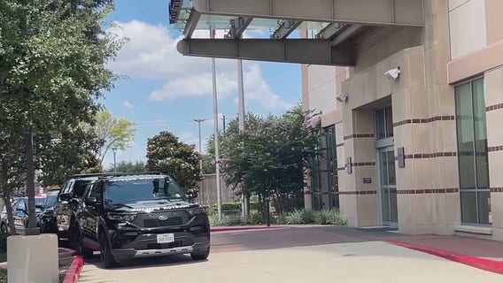 Mother, 2 kids killed in suspected murder-suicide at Braeswood hotel