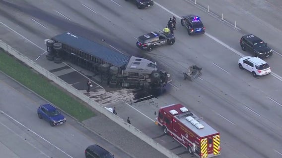Houston traffic: 2 dead after 18-wheeler crash on I-10 Katy at Highway 6